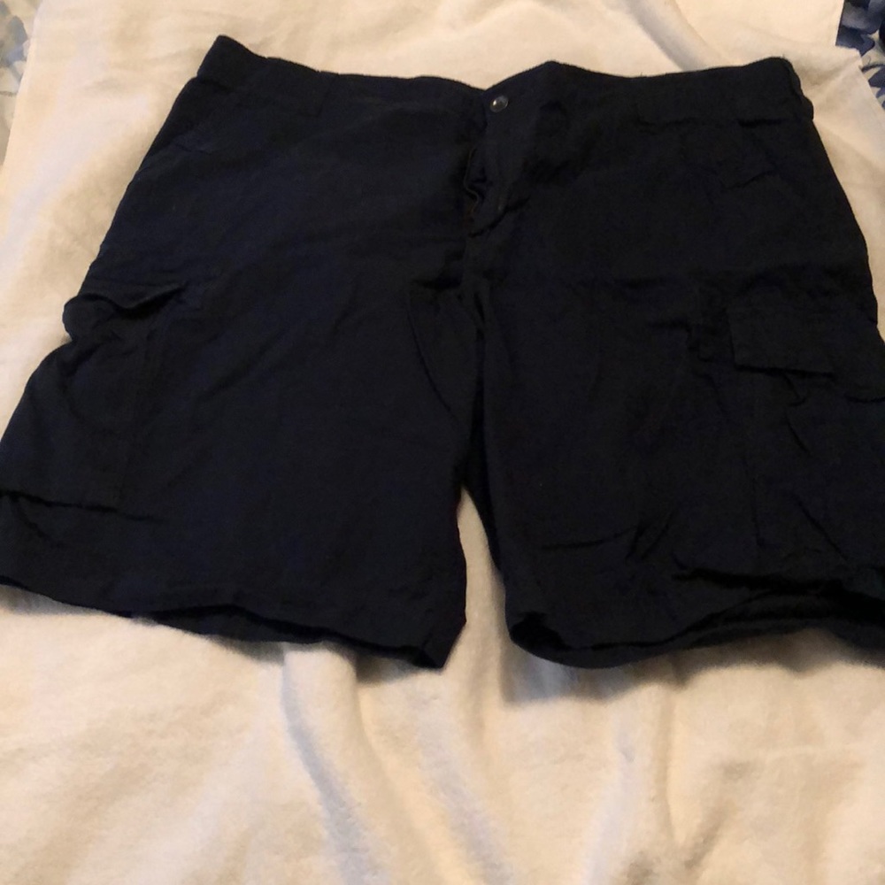 Navy blue cargo shorts from bass size 42